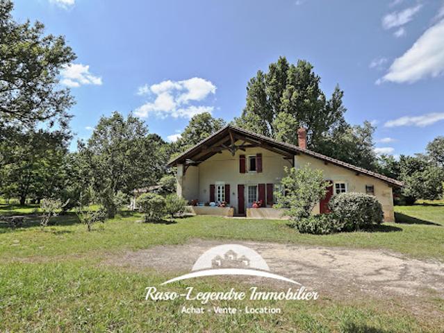 Vente Propriété 7 pièces 195 m2 Saint Justin