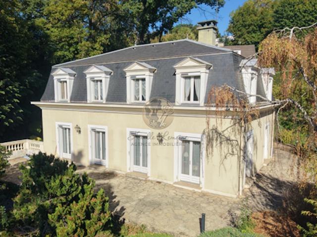 Vente Propriété 7 pièces 198 m2 Charbonnières les Bains