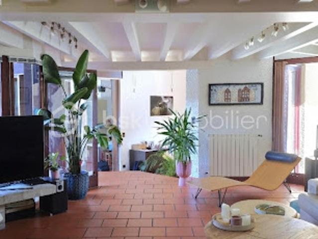 Vente Propriété 7 pièces 190 m2 Heugas
