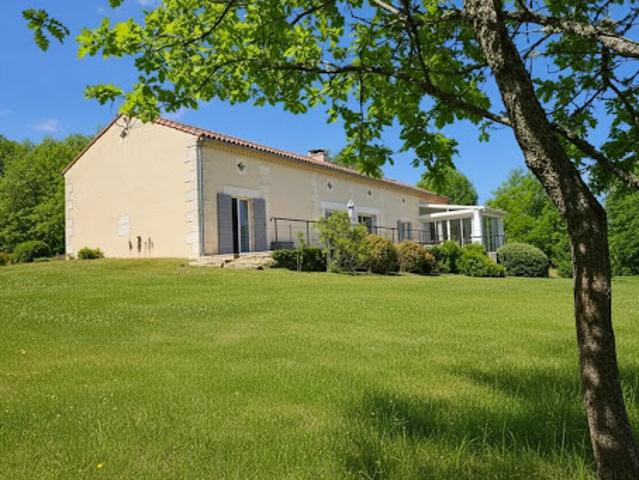 Vente Propriété 7 pièces 225 m2 Douville