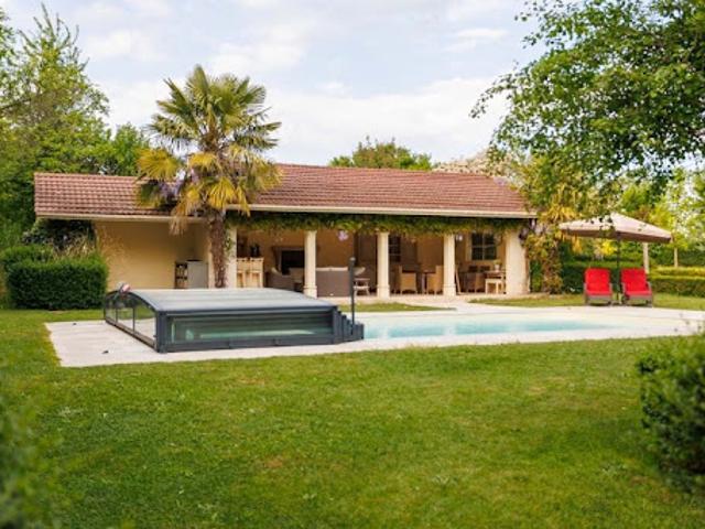 Vente Propriété 7 pièces 236 m2 Lugny lès Charolles