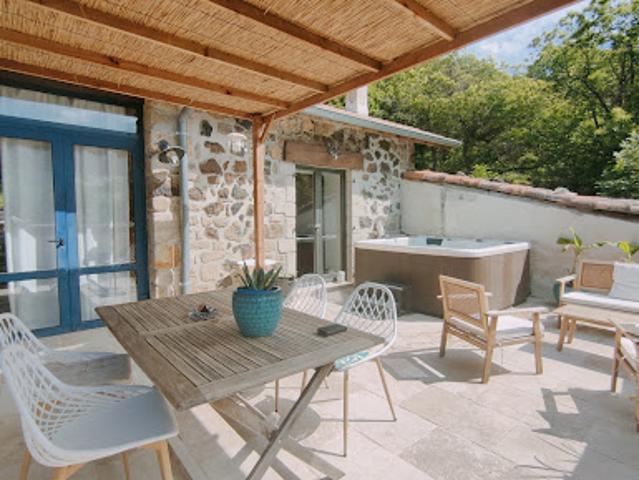 Vente Propriété 7 pièces 249 m2 Jaujac