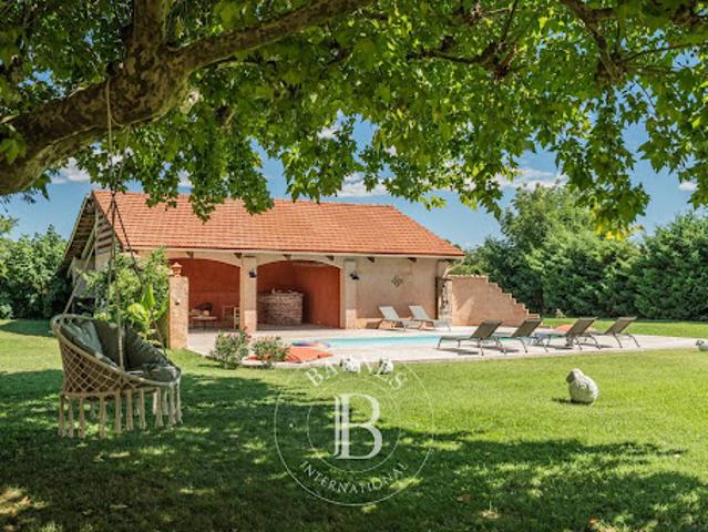Vente Propriété 7 pièces 243 m2 Malissard