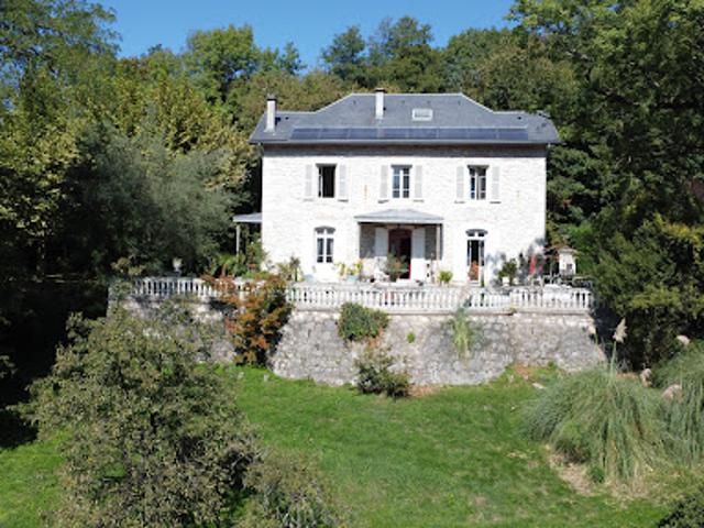 Vente Propriété 7 pièces 260 m2 Chambery