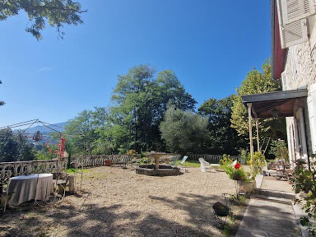 Vente Propriété 7 pièces 260 m2 Chambery