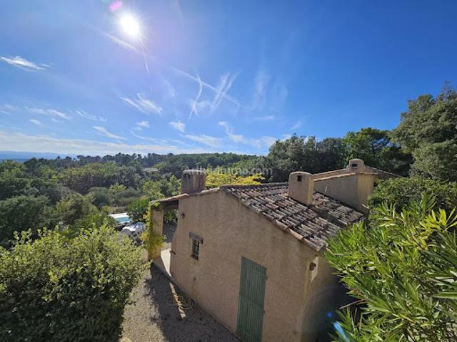 Vente Propriété 7 pièces 261.48 m2 Tourtour