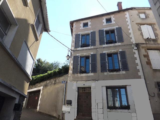 Vente Propriété 7 pièces 286.7 m2 Confolens