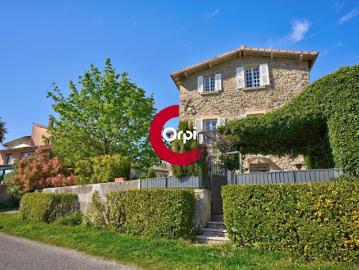 Vente Propriété 7 pièces 280 m2 Condrieu