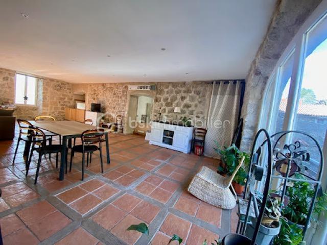 Vente Propriété 7 pièces 290 m2 Le Caylar