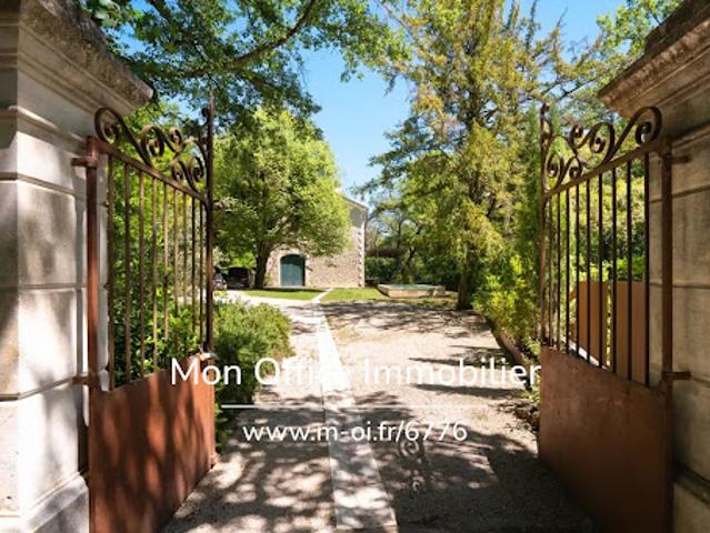 Vente Propriété 7 pièces 300 m2 Lourmarin
