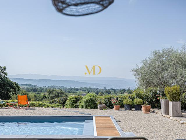 Vente Propriété 7 pièces 310 m2 Saint Saturnin lès Apt