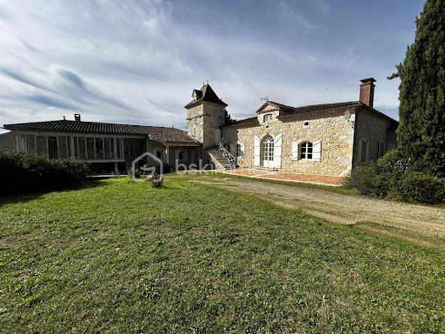 Vente Propriété 7 pièces 332 m2 Agen