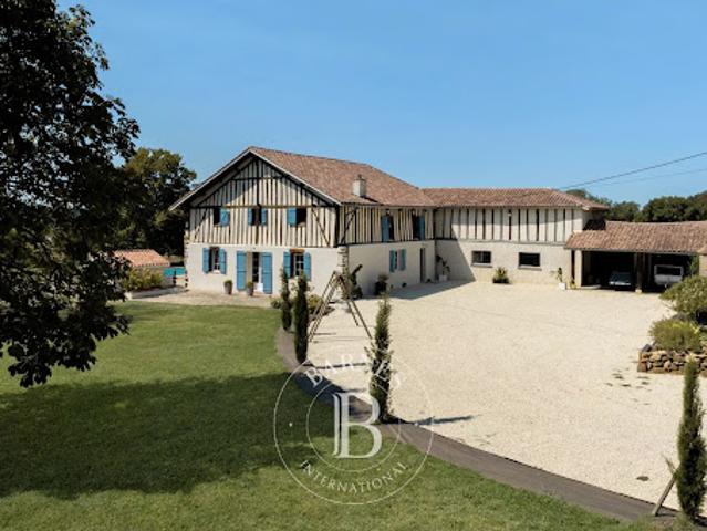 Vente Propriété 7 pièces 349 m2 Aire sur l'Adour