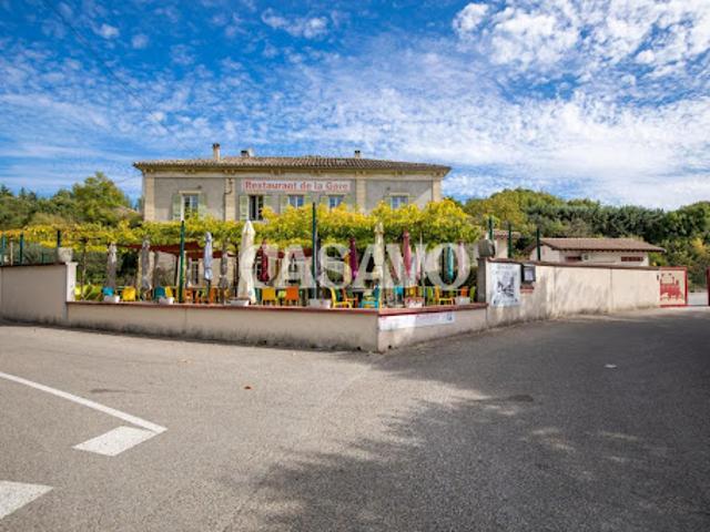 Vente Propriété 7 pièces 472 m2 Sauve