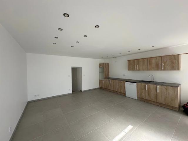 Vente Propriété 4 pièces 115 m2 Joussé