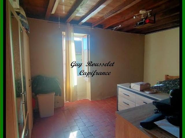 Vente Propriété 4 pièces 93 m2 Vic de Chassenay
