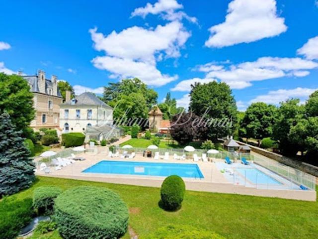 Vente Propriété 50 pièces 2000 m2 Tours