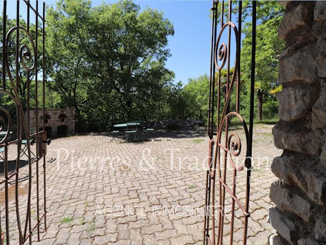 Vente Propriété 0 pièces 482.6 m2 Reillanne