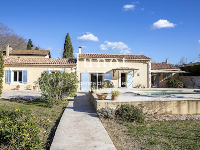 Vente Propriété 5 pièces 130 m2 Paradou