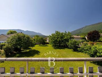 Vente Propriété 5 pièces 146.23 m2 Saint Jorioz