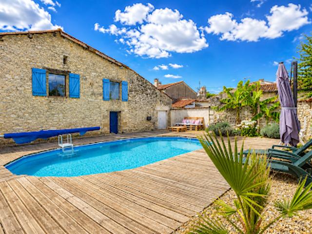 Vente Propriété 5 pièces 157 m2 Genac Bignac