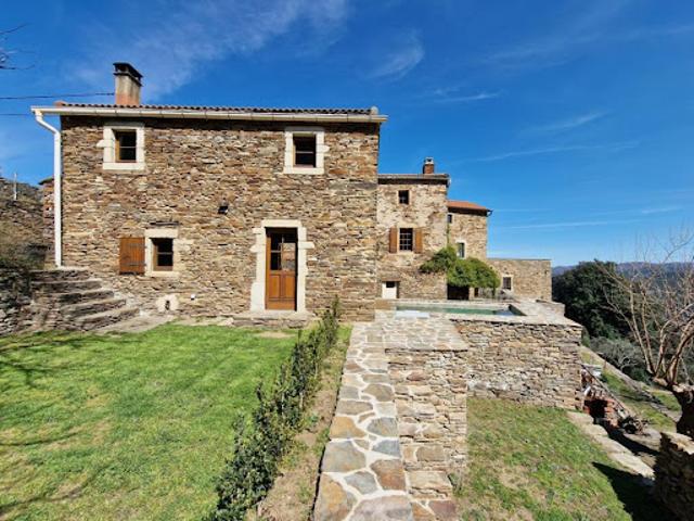 Vente Propriété 5 pièces 151 m2 Peyremale