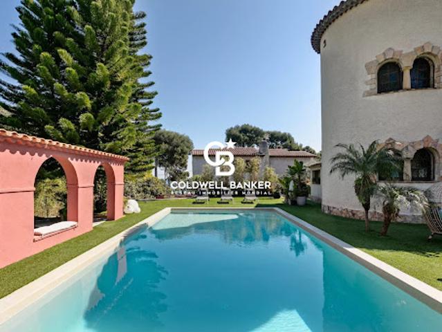 Vente Propriété 5 pièces 165 m2 Antibes