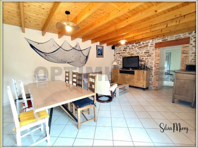 Vente Propriété 5 pièces 98 m2 Saint Vougay