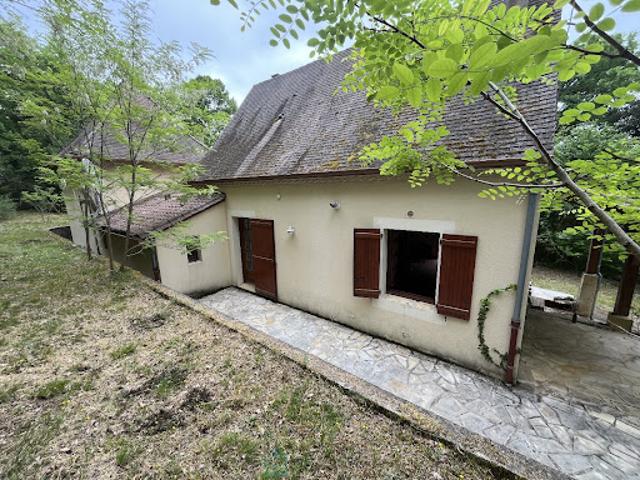Vente Propriété 6 pièces 140 m2 Saint Léon sur Vézère