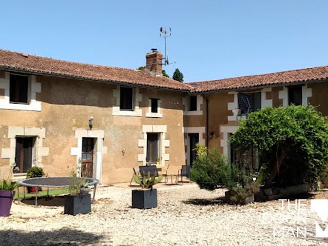Vente Propriété 6 pièces 139 m2 Moncontour