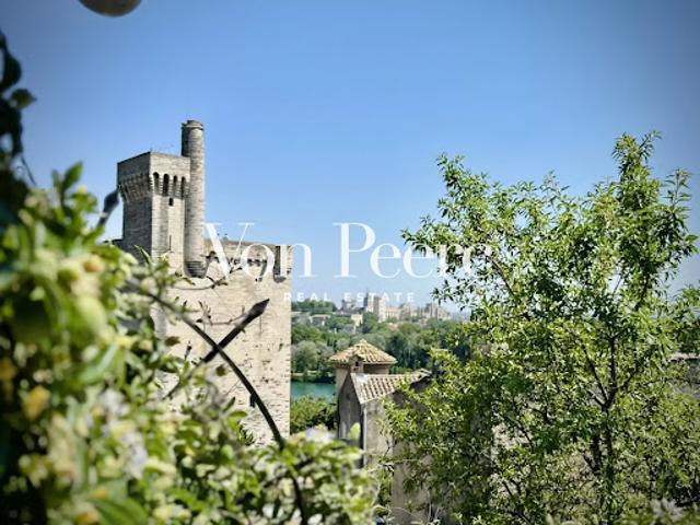 Vente Propriété 6 pièces 148 m2 Villeneuve les avignon