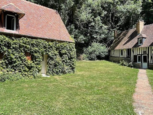 Vente Propriété 6 pièces 180 m2 Ajou