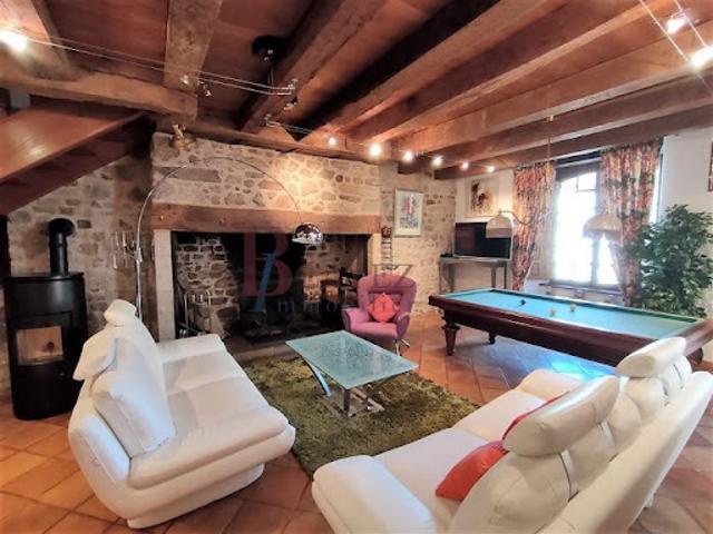 Vente Propriété 6 pièces 180.4 m2 Ussel