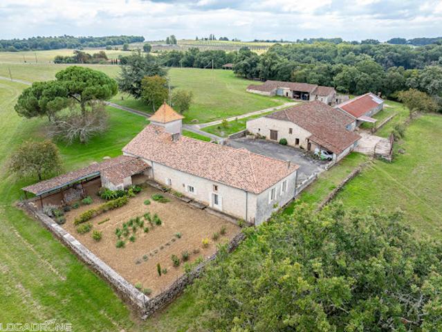 Vente Propriété 6 pièces 183 m2 Sainte Colombe de Villeneuve