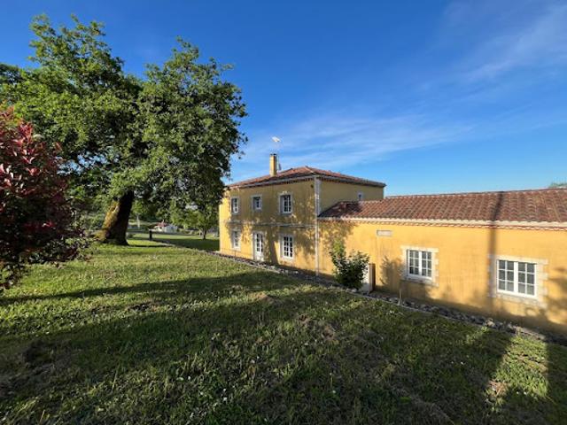 Vente Propriété 6 pièces 195 m2 Saint Lon les Mines