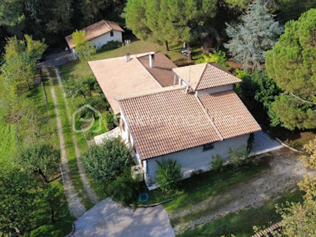 Vente Propriété 6 pièces 190 m2 Coutras