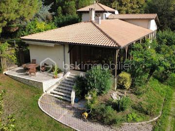 Vente Propriété 6 pièces 190 m2 Coutras