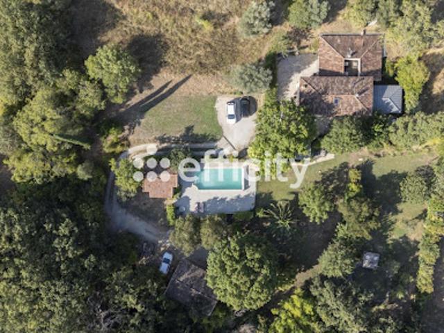 Vente Propriété 6 pièces 207 m2 Aubagne