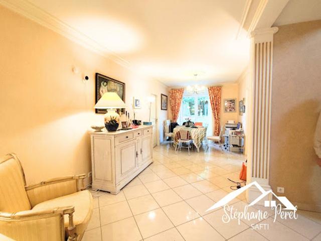Vente Propriété 6 pièces 215 m2 Flayat