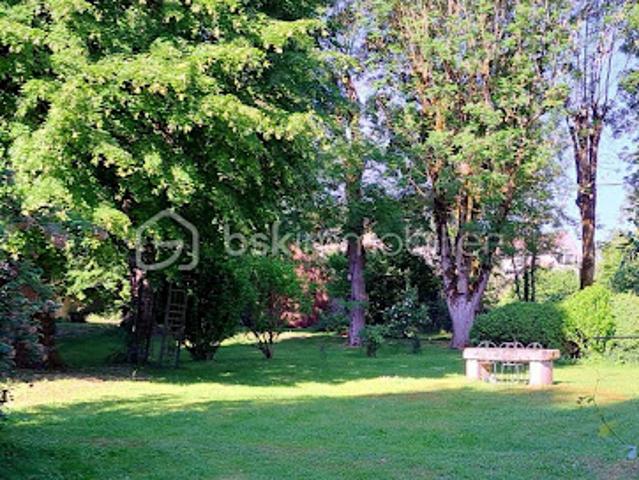 Vente Propriété 6 pièces 213 m2 Noyers