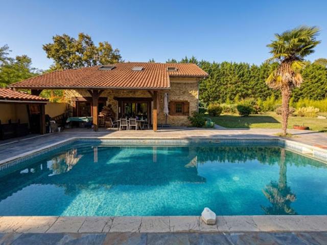 Vente Propriété 6 pièces 262.67 m2 Saint Cricq Villeneuve