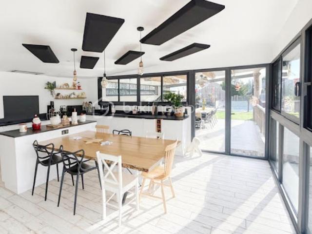 Vente Propriété 6 pièces 293 m2 Lons