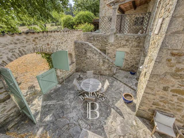 Vente Propriété 820 m2 Sault