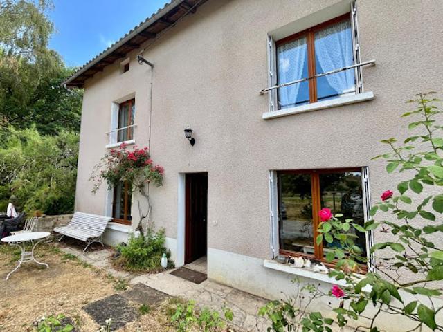 Vente Propriété 8 pièces 236 m2 Peyrilhac