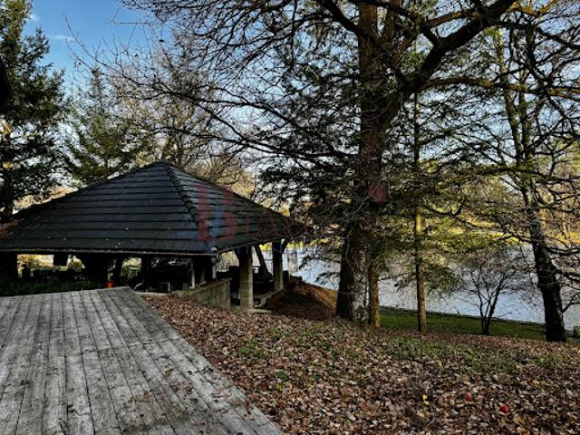 Vente Propriété 8 pièces 154.54 m2 Saint Priest de Gimel