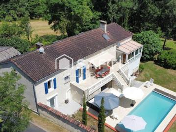Vente Propriété 8 pièces 184 m2 Cahors