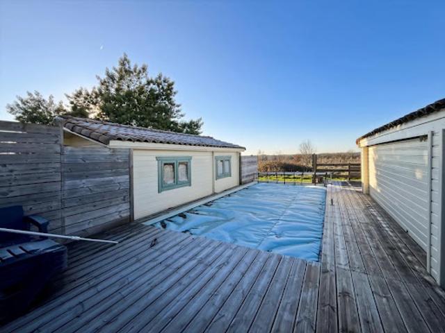 Vente Maison 8 pièces 183 m2 Jugazan