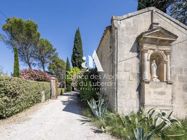 Vente Propriété 8 pièces 209 m2 Boulbon
