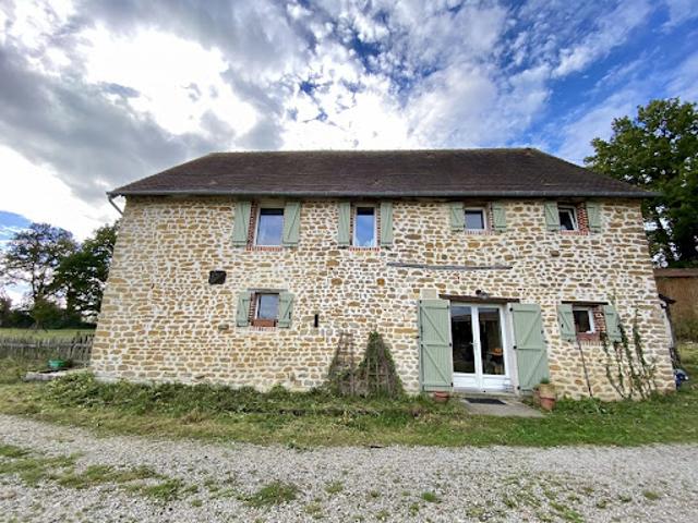 Vente Propriété 8 pièces 200 m2 Ginai