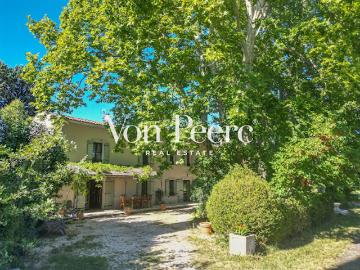 Vente Propriété 8 pièces 211 m2 Verquières